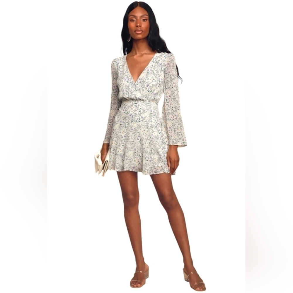 Lulus Abloom With You White Floral Print Split Flare Long Sleeve Size Small
